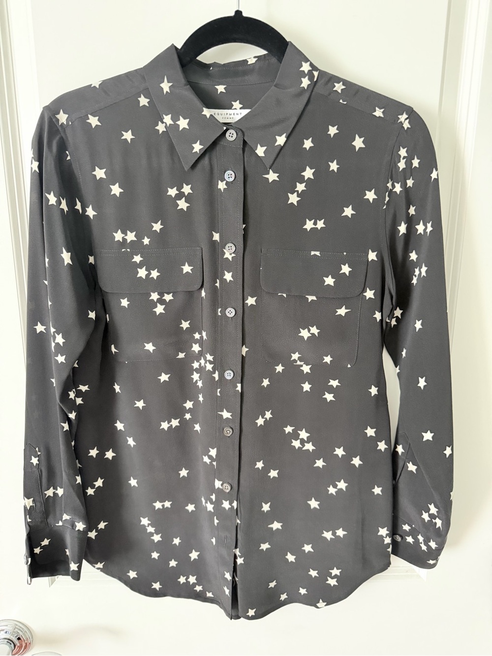 Equipment Slim Signature Black Star-Print Button-Down Shirt